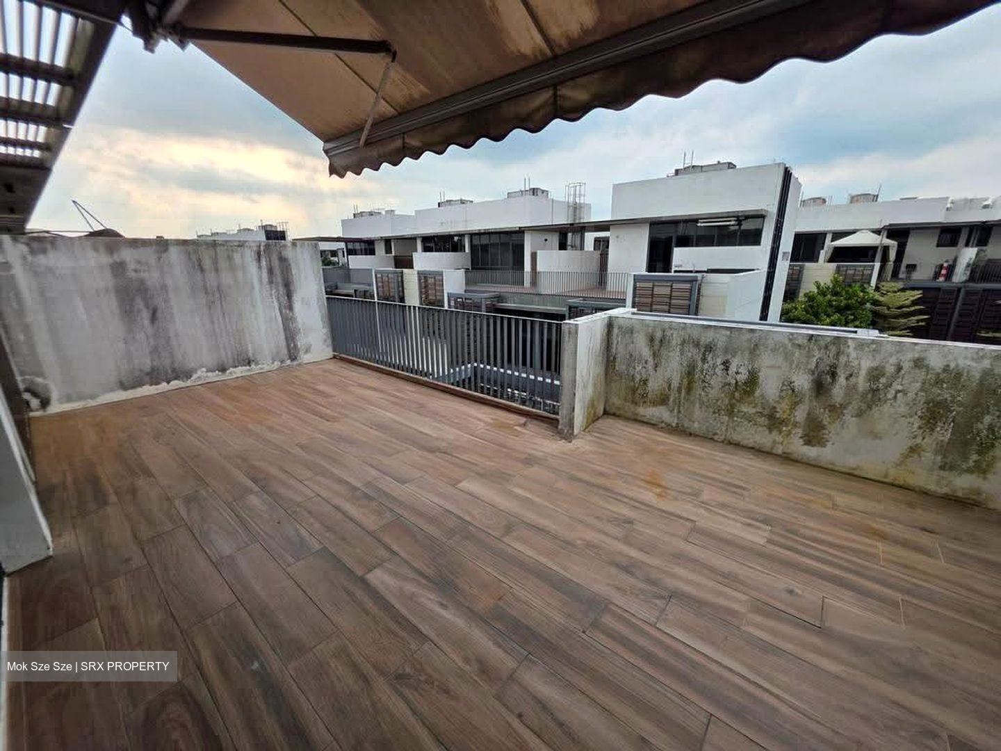 Alana (D28), Terrace #629295661